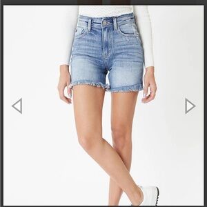 KanCan NWT Size Small High Rise Frayed Raw Hem Denim Jean Shorts Light Wash‎